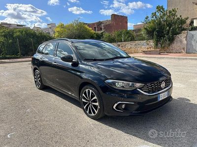 Usata Fiat Tipo Lounge 120 CV (88 kW) 2016 Nero Station wagon