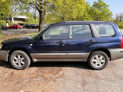 Usata Subaru Forester 125 CV (91 kW) 2004 Blu/azzurro SUV