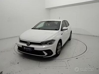 Usata VW Polo R-line 95 CV (69 kW) 2023 Bianco Utilitaria