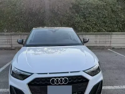 Usata Audi A1 Sportback S-Line 116 CV (85 kW) 2024 Bluazzurro Utilitaria