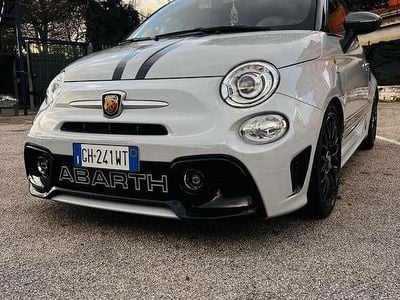Usata Abarth 595 145 CV (106 kW) 2022 Grigio Utilitaria