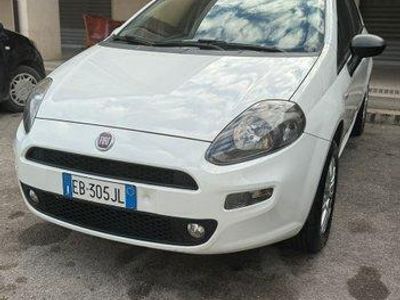 Usata Fiat Punto 77 CV (56 kW) 2010 Bianco Utilitaria