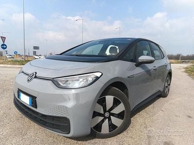 Usata VW ID.3 Pure 110 kW (150 CV) 2022 Grigio Utilitaria