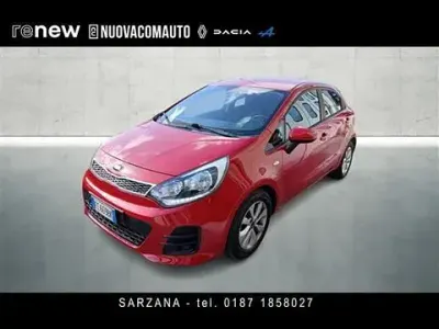 Usata Kia Rio Active 86 CV (63 kW) 2016 Rosso Utilitaria