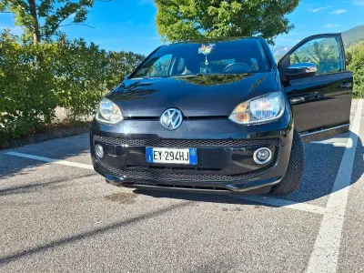 Usata VW up! 75 CV (55 kW) 2015 Nero Utilitaria