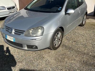 Usata VW Golf Comfortline 2005 Grigio Coupé