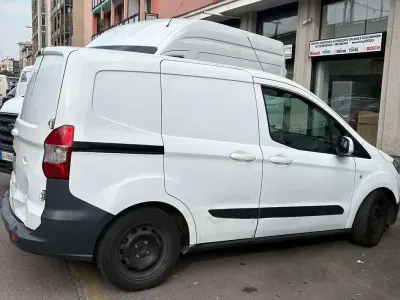 Usata Ford Transit 95 CV (69 kW) 2017 Bianco Furgone