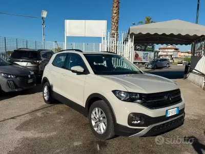 Usata VW T-Cross 95 CV (69 kW) 2023 Beige SUV