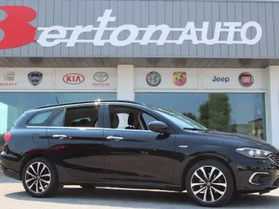 Usata Fiat Tipo Lounge 120 CV (88 kW) 2017 Nero Station wagon