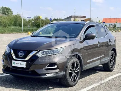 Używany Nissan Qashqai Tekna 131 KM (96 kW) 2018 Brązowy SUV