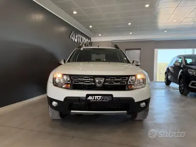 Usata Dacia Duster Ambiance 109 CV (80 kW) 2018 Bianco SUV