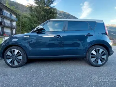 Usata Kia Soul 132 CV (97 kW) 2016 Bluazzurro SUV
