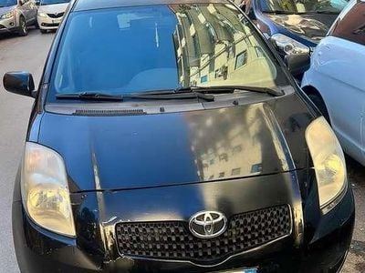 Usata Toyota Yaris Sol 87 CV (63 kW) 2007 Nero Utilitaria
