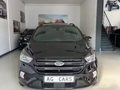 Usata Ford Kuga ST-Line 150 CV (110 kW) 2019 Nero SUV