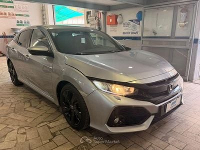 Usata Honda Civic 120 CV (88 kW) 2018 Argento Berlina