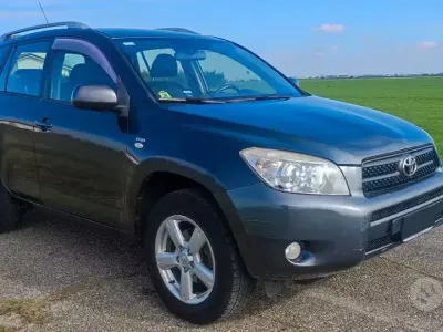 Usata Toyota RAV4 Sol 136 CV (100 kW) 2007 Grigio Station wagon