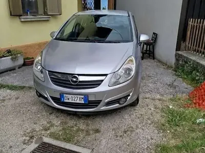 Usata Opel Corsa Cosmo 90 CV (66 kW) 2008 Grigio Utilitaria