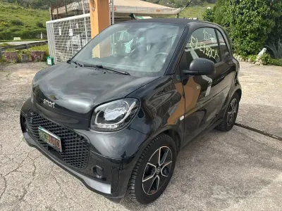 Usata Smart ForTwo Electric Drive Passion 41 kW (56 CV) 2020 Nero Berlina
