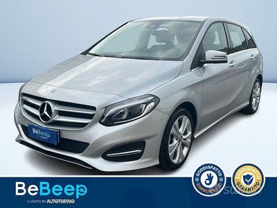 Usata Mercedes B180 109 CV (80 kW) 2018 Argento metallizzato Monovolume