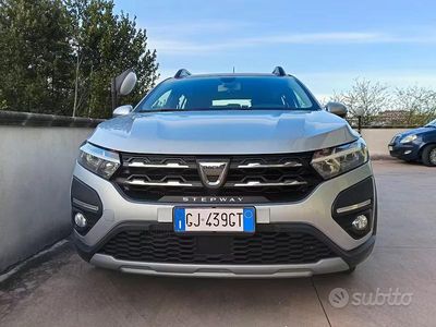 Usata Dacia Sandero Stepway 101 CV (74 kW) 2022 Grigio Berlina