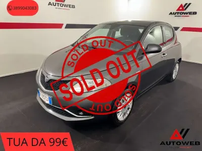 Usata Lancia Ypsilon Platinum 69 CV (50 kW) 2016 Grigio Utilitaria