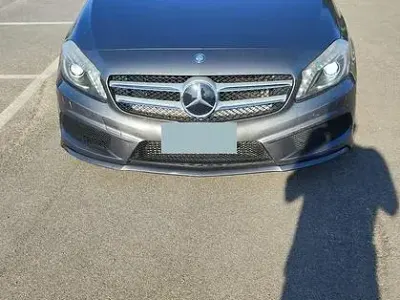 Usata Mercedes A200 136 CV (100 kW) 2013 Grigio Utilitaria
