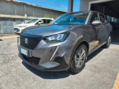 Usata Peugeot 2008 Allure 131 CV (96 kW) 2020 Grigio SUV