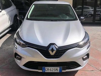 Brugt Renault Clio V Equilibre 91 HK (66 kW) 2023 Sølv Sedan