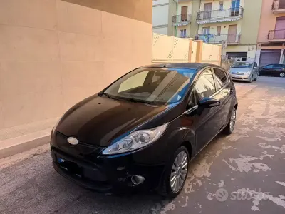 Usata Ford Fiesta 73 CV (53 kW) 2010 Berlina