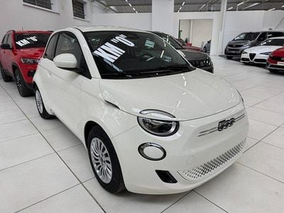 Nuova Fiat 500e 69 kW (95 CV) 2025 Ice white Berlina