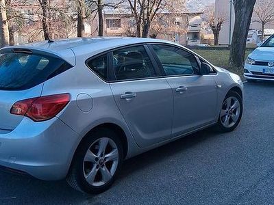 Usata Opel Astra 60 CV (44 kW) 2010 Grigio Berlina