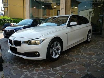 Begagnad BMW 316 Sport Line 116 HK (85 kW) 2016 Vit Kombi
