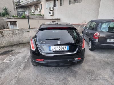 Usata Lancia Delta Silver 120 CV (88 kW) 2012 Nero Utilitaria