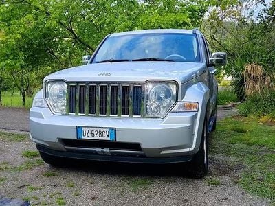 Second-hand Jeep Cherokee