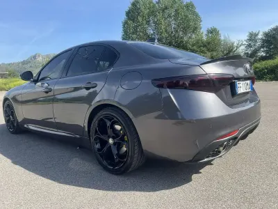 Usado Alfa Romeo Giulia Business Launch Edition 150 HP (110 kW) 2016 Sedan