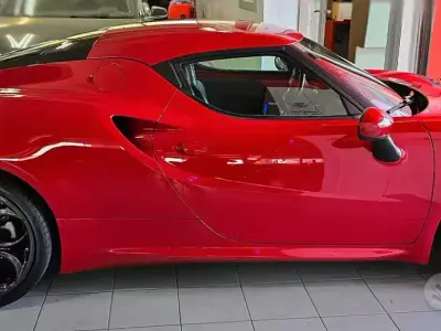 Usata Alfa Romeo 4C 240 CV (176 kW) 2015 Rosso