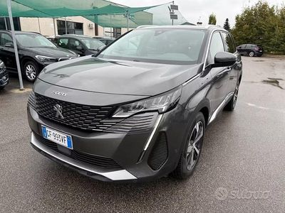 Gebraucht Peugeot 5008 Allure 131 PS (96 kW) 2021 Grau SUV