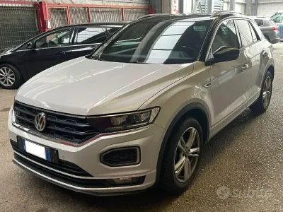 Usata VW T-Roc R-line 150 CV (110 kW) 2019 Bianco SUV