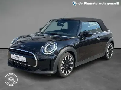 Usata Mini Cooper Cabriolet Comfort 136 CV (100 kW) 2021 Nero Cabrio