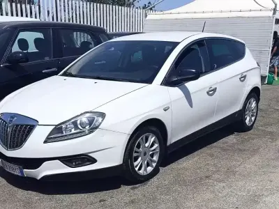 Usata Lancia Delta 120 CV (88 kW) 2010 Bianco Utilitaria