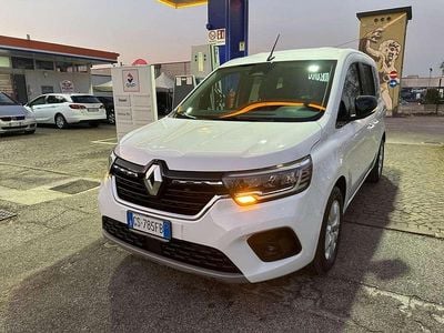 Usata Renault Kangoo Equilibre 95 CV (69 kW) 2024 Bianco Monovolume