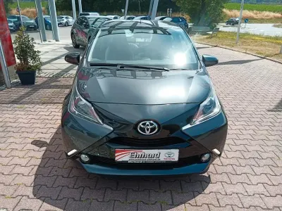 Usata Toyota Aygo 69 CV (50 kW) 2017 Grigio Utilitaria