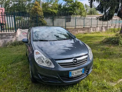 Usado Opel Corsa Cosmo 80 HP (58 kW) 2009 Azul Citadino