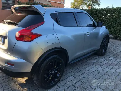 Usata Nissan Juke Tekna 190 CV (139 kW) 2010 Grigio SUV
