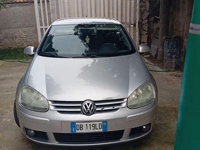 Grigio Usata 2006 VW Golf V | 2200 € (Buon prezzo)