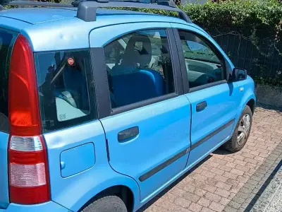 Usata Fiat Panda 69 CV (50 kW) 2005 Bluazzurro Utilitaria