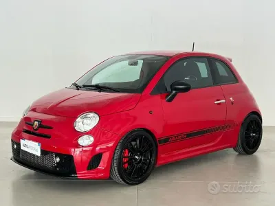 Usata Abarth 595 Custom 140 CV (102 kW) 2015 Rosso Utilitaria