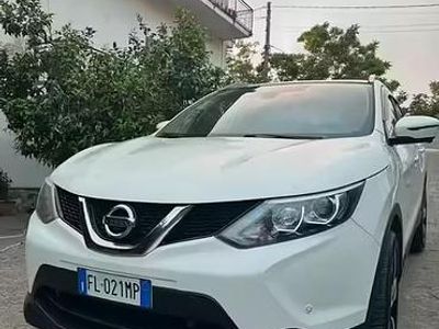 Usata Nissan Qashqai 131 CV (96 kW) 2017 Bianco SUV