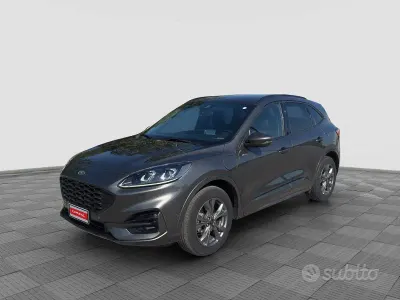 Usata Ford Kuga ST-Line 152 CV (111 kW) 2023 Magnetic grey SUV