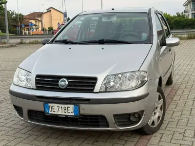 Usata Fiat Punto 60 CV (44 kW) 2007 Utilitaria